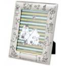 Siirry ryhmään Albumit ja kastekehykset