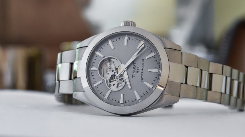 Luurankokello, skeletonkello, Tissot Open Heart