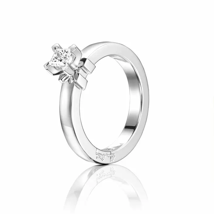 Efva Attling Dolce Vita Princess timanttisormus 13-102-01105 - Solitaire sormukset - 13-102-01105-150 - 1