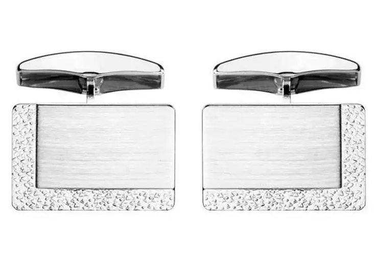 Saurum Kalvosinnapit 4631 00 000 - Hopeakorut - 463100000 - 1