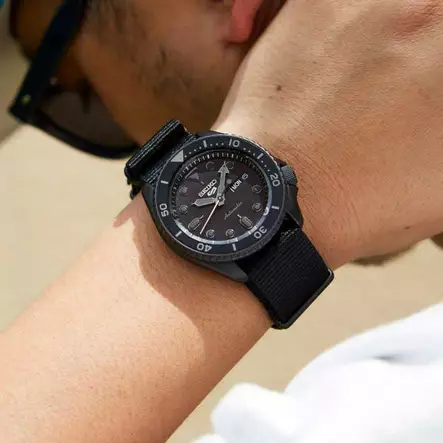 Seiko 5 Sports Automatic SRPD79K1 - Seiko 5 Sports miesten rannekello - SRPD79K1 - 2