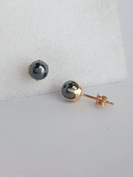 Hematiitti Tappikorvakorut 6 mm - Kultakorut - 1133 - 1
