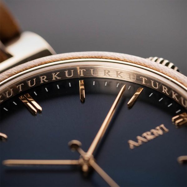 rose gold bourbon rose mvmt